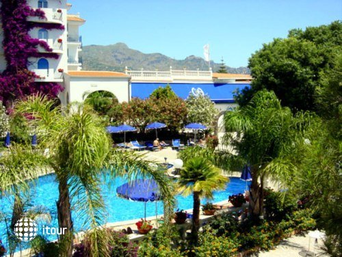 Sant` Alphio Garden Hotel & Spa 13