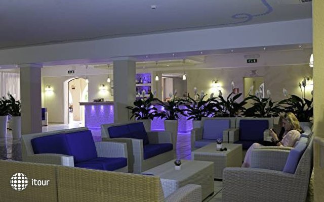 Club Hotel Laconia 11