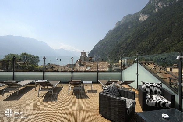 Antico Borgo Riva Del Garda 14