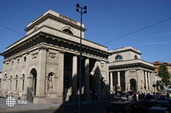 Palazzo Del Corso 2