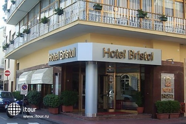 Bristol Hotel Pompei 4