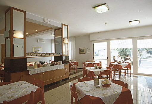 Paris Hotel Lignano Sabbiadoro 5