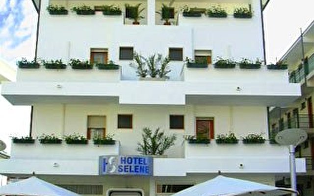 Selene Hotel Lignano Sabbiadoro 2