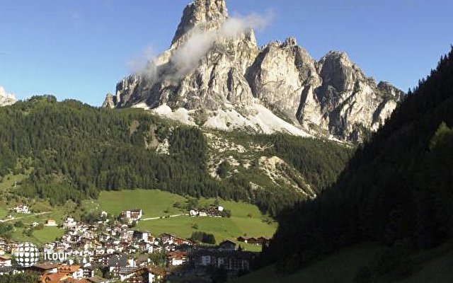 Sassongher Hotel Alta Badia 28