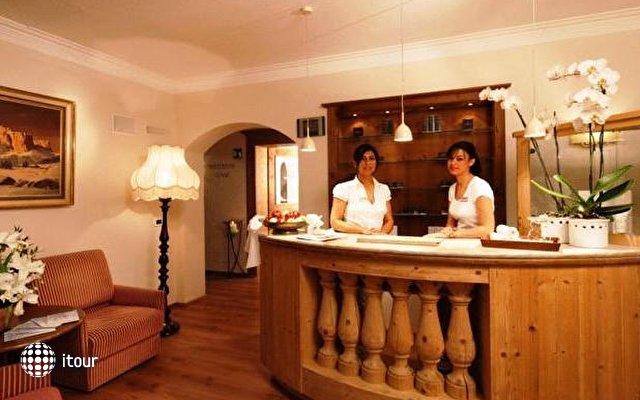 Sassongher Hotel Alta Badia 32