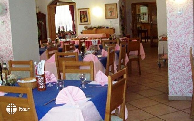 Alle Alpi Hotel Male 18