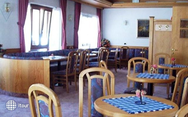 Alle Alpi Hotel Male 21