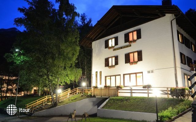 Hotel Alpen 8