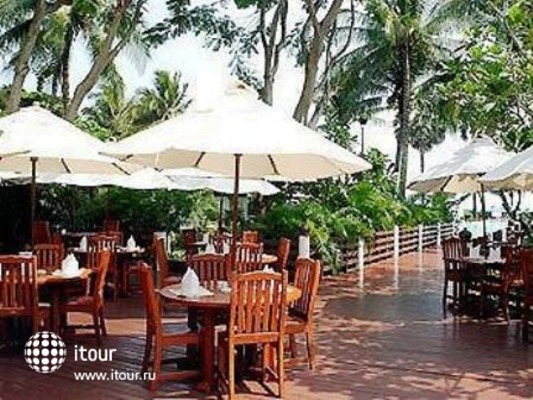 Novotel Rayong Rim Pae Resort 16