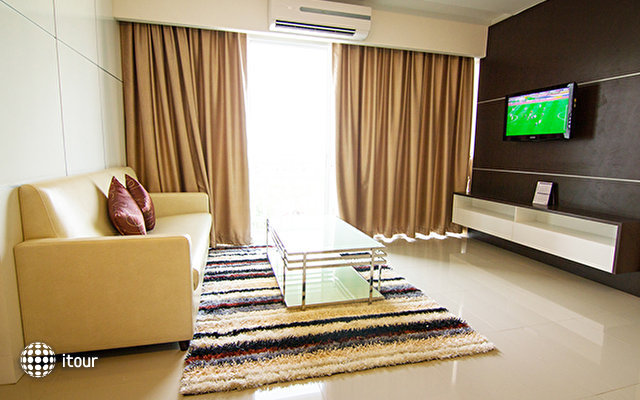 Golden City Rayong Hotel 17