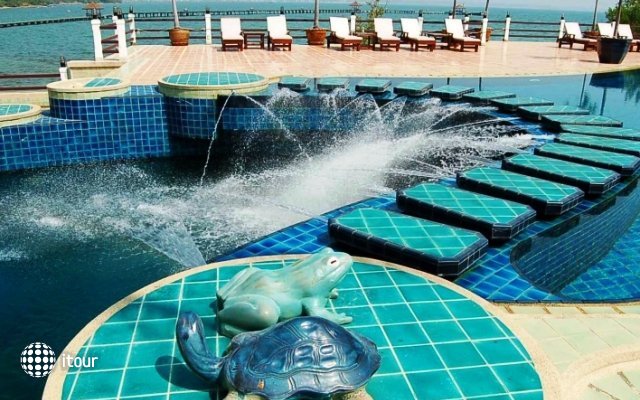 Rayong Resort Hotel 12