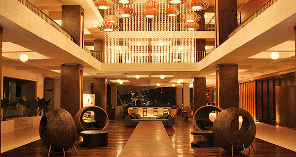 Holiday Inn Resort 7
