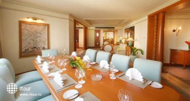 Rembrandt Towers Serviced Apartments 13