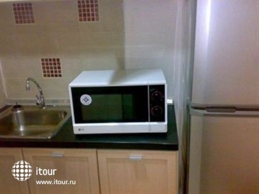 Malee Suites Serviced Apartment 11