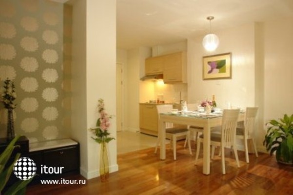 Malee Suites Serviced Apartment 13