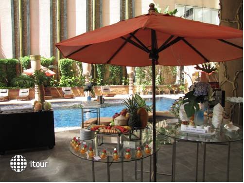 Grand Sukhumvit Hotel Bangkok Managed By Accor 7