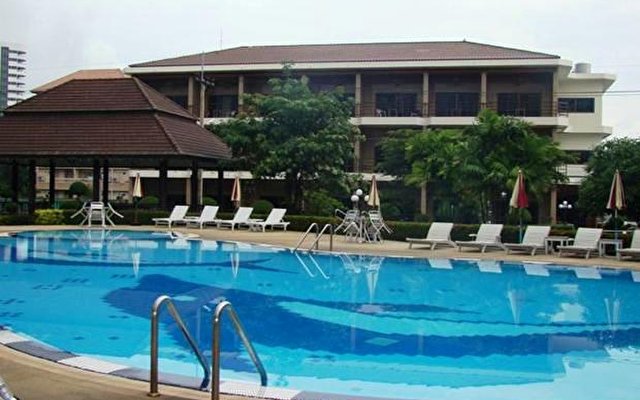 Dynasty Resort 24