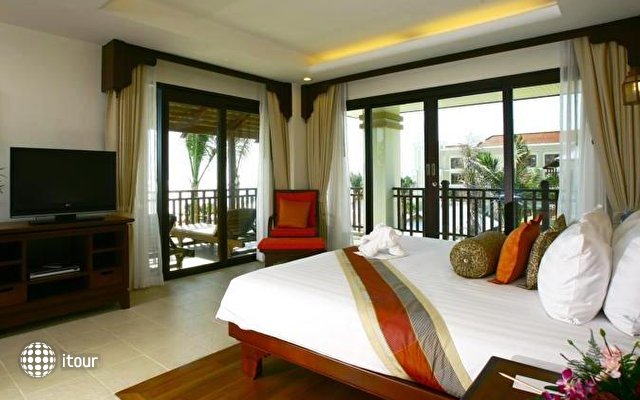 The Ravindra Resort & Spa 12