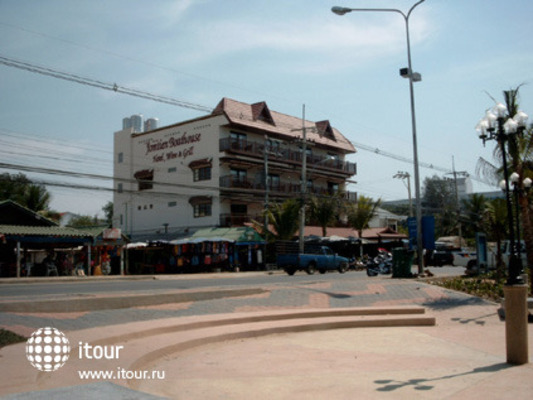 Jomtien Boat House 6