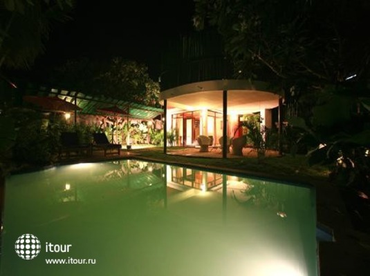 Marilyn Pool Villa Resort & Spa 16