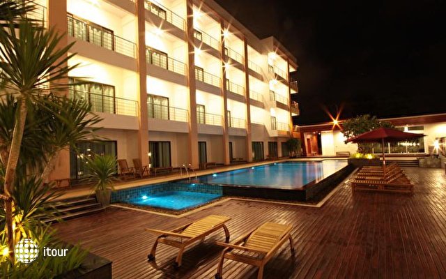 Lk Paragon Pattaya 13