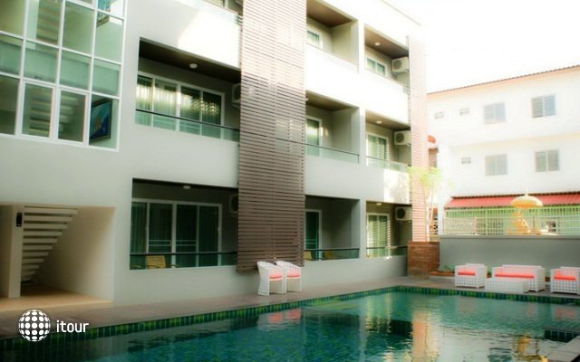 Double D Boutique Residence 12