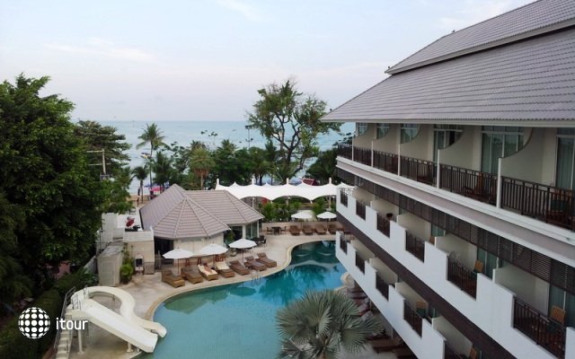 Pattaya Discovery Beach Hotel 24