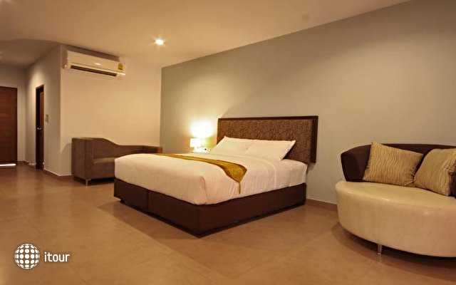 Paragon Suites Resort  2