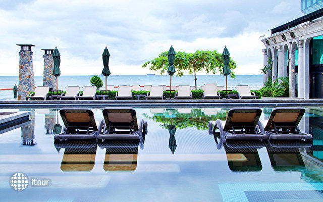Pattaya Modus Beachfront Resort 31