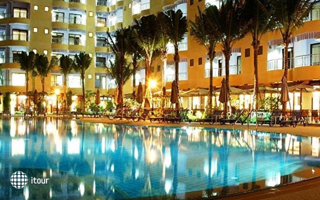 Mercure Pattaya Hotel 22