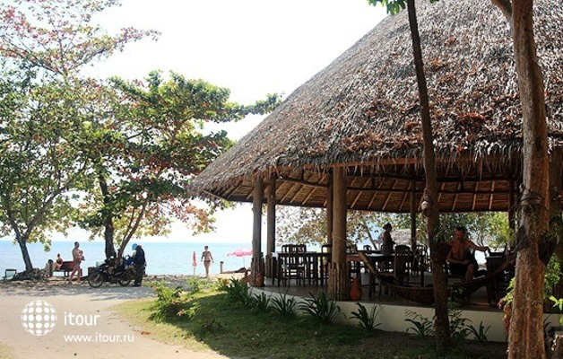 Tropical Beach Koh Chang 14