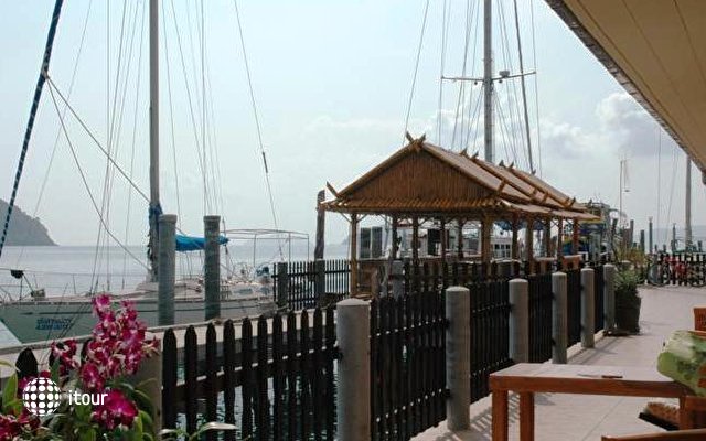 Island View Resort & Spa 16