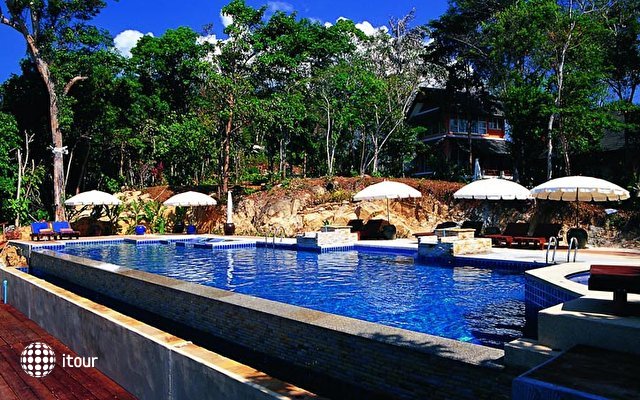 Koh Chang Cliff Beach Resort 28