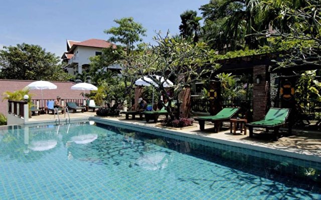 Patong Cottege Resort 12