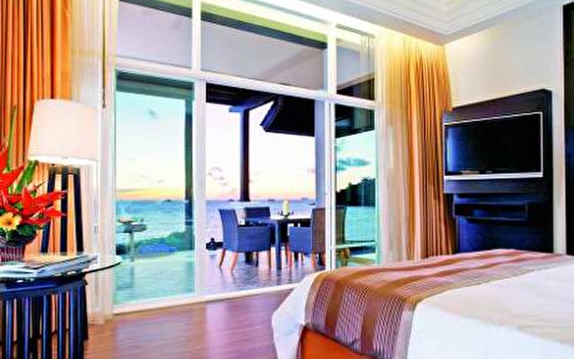 Radisson Plaza Resort Phuket Panwa 4