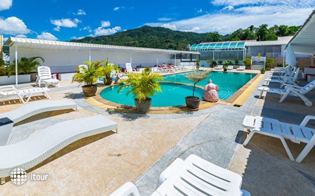 Azure Phuket Hotel 30