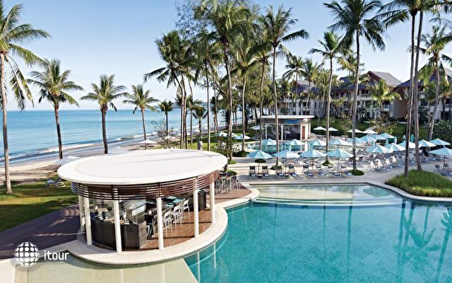 Outrigger Laguna Phuket Resort & Villas 2