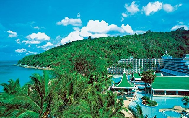 Le Meridien Phuket Beach Resort 11