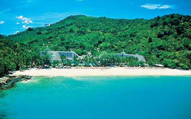 Le Meridien Phuket Beach Resort 14