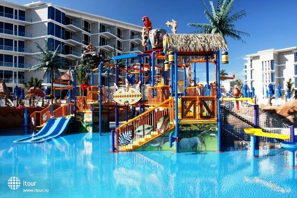 Centara Grand West Sands Resort & Villa 4