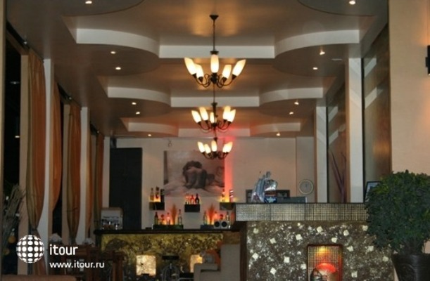 Ramaz Hotel 20