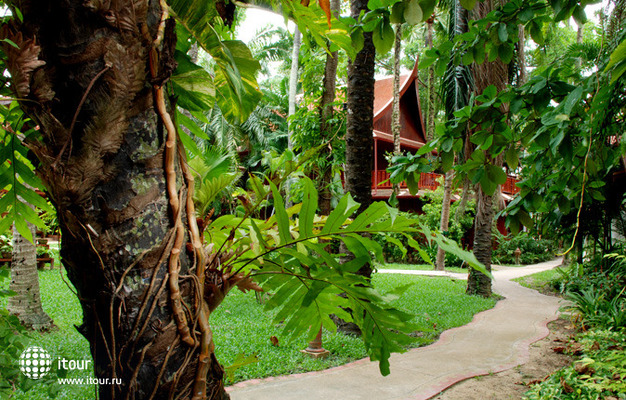 Royal Phawadee Village Resort 12