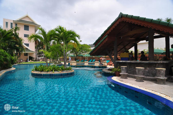 Baan Karonburi Resort Phuket 11