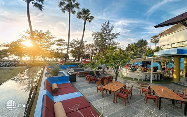 Paradox Resort Phuket 39