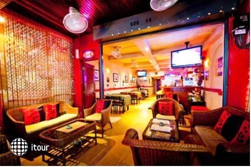Karon Sunshine Guesthouse, Bar & Restaurant 24