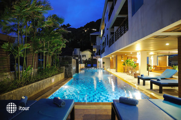 Baramee Resortel Patong Beach 27