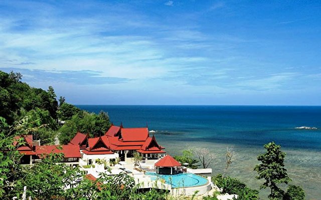 Aquamarine Resort & Villa 18