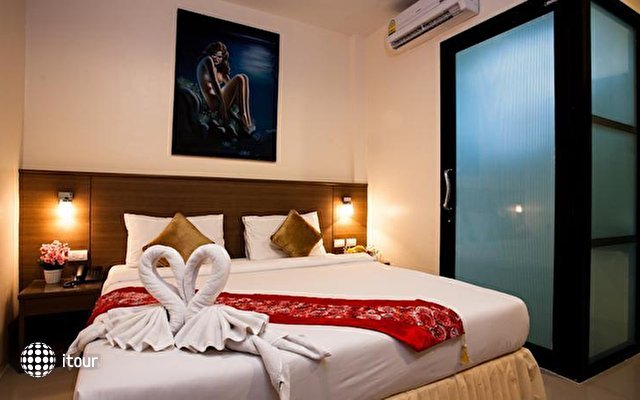 The Wave Boutique Hotel  3
