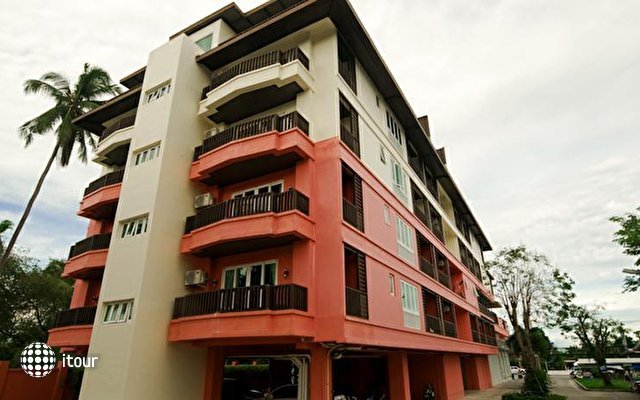 Ratana Apart Hotel  1