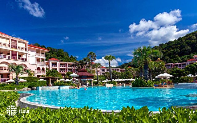 Centara Grand Beach Resort Phuket 47